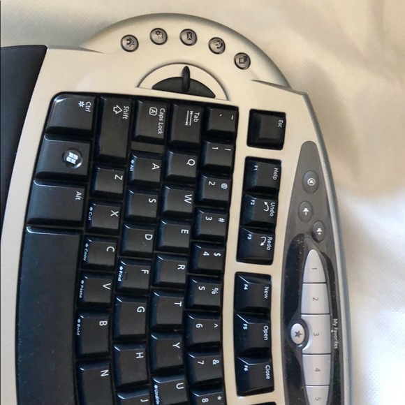 Microsoft Wireless laser Desktop 4000 - Picture 4 of 4